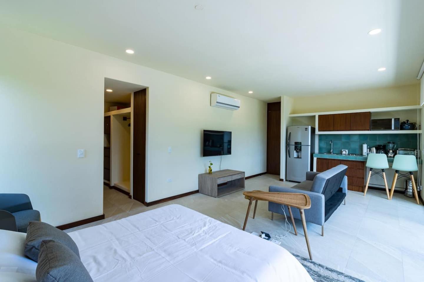 Pool View Loft Steps From The Ocean In Punta Cocos - C101 Otel Isla Holbox Dış mekan fotoğraf