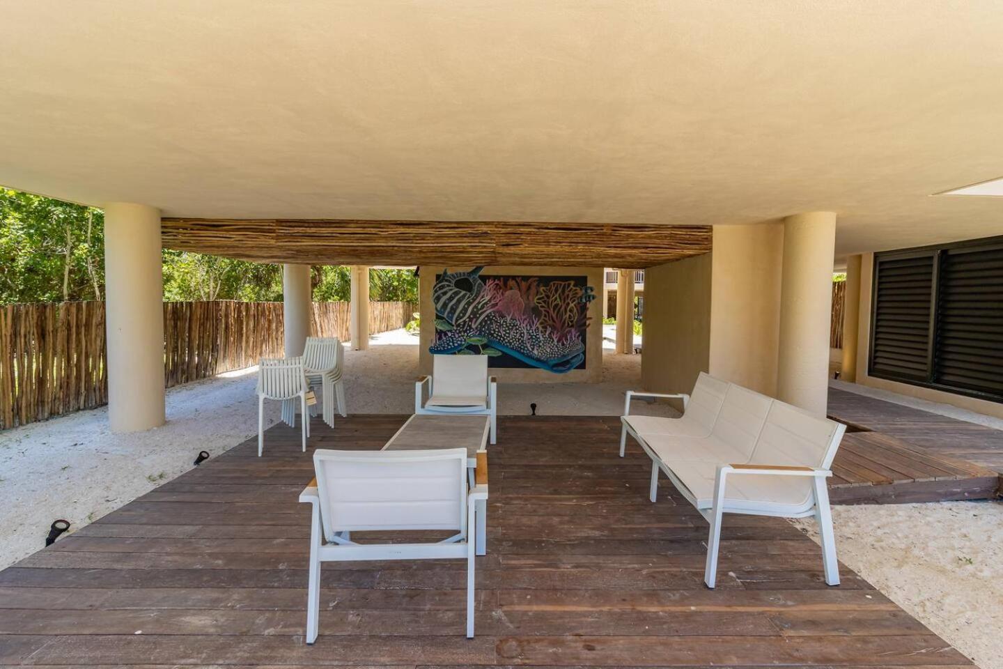 Pool View Loft Steps From The Ocean In Punta Cocos - C101 Otel Isla Holbox Dış mekan fotoğraf