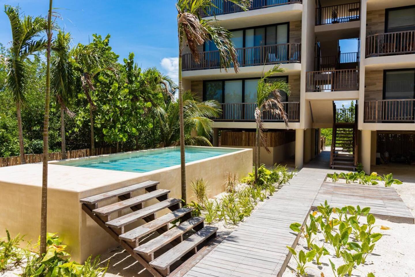 Pool View Loft Steps From The Ocean In Punta Cocos - C101 Otel Isla Holbox Dış mekan fotoğraf